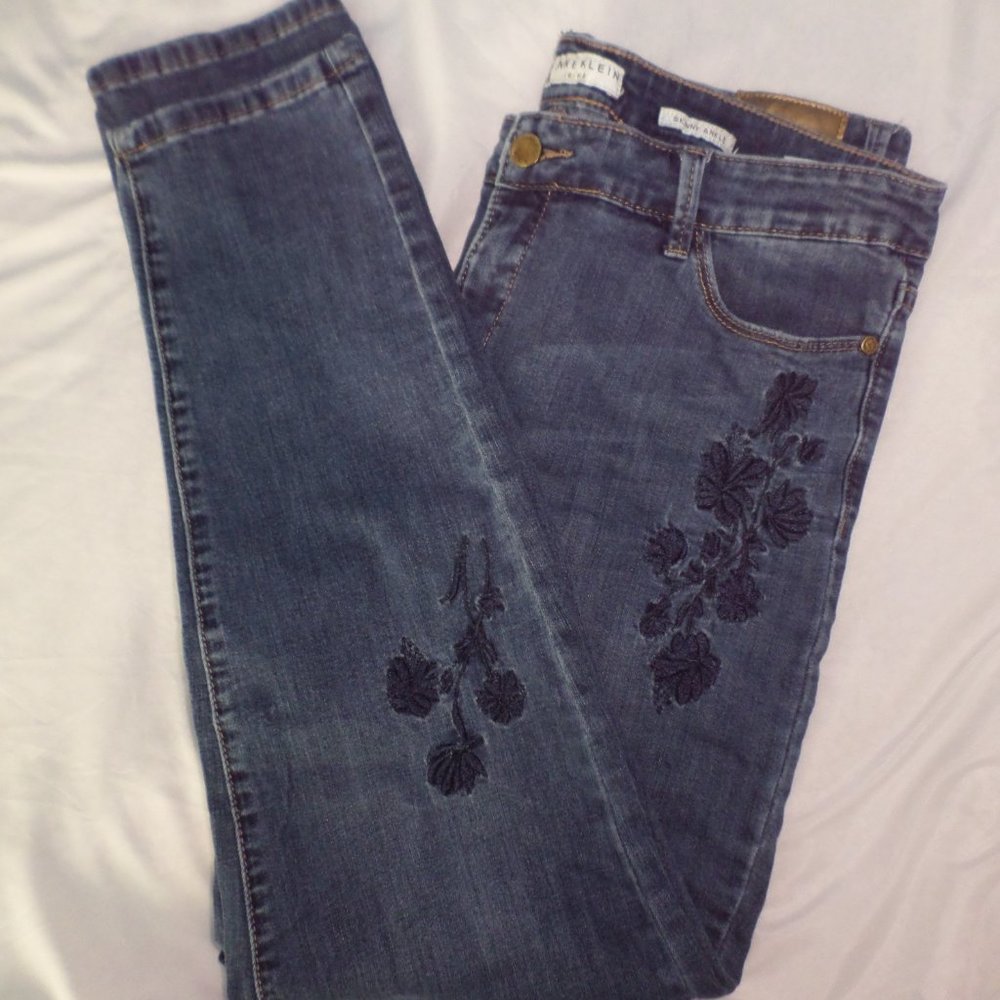 Anne Klein Skinny Ankle Jean's Embroidered Size 14